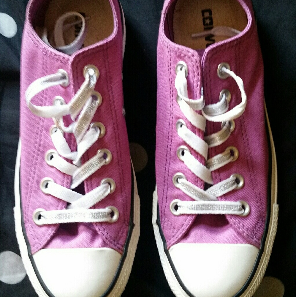 Converse Canvas Low Top